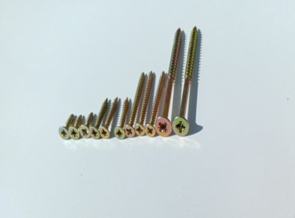 Holtzsurub   4 x 50, 100 bucati